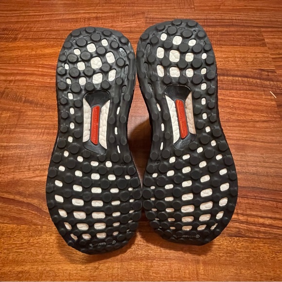 UltraBoost DNA ‘Chinese New Year’ (2020) - Picture 10 of 11